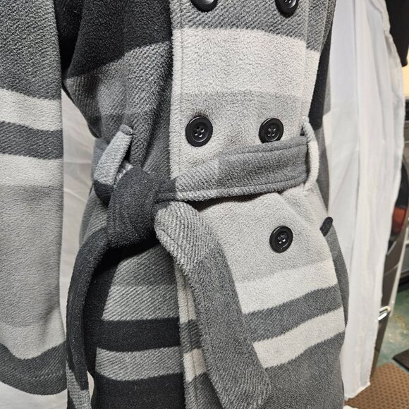 Black/Grey Coat - Picture 3 of 8